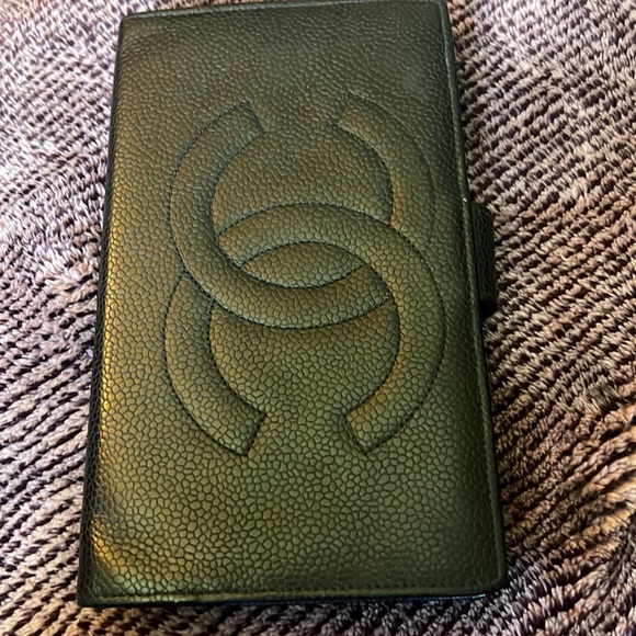 Beautiful Black Caviar Chanel WALLETwith snap closure - Picture 8 of 12